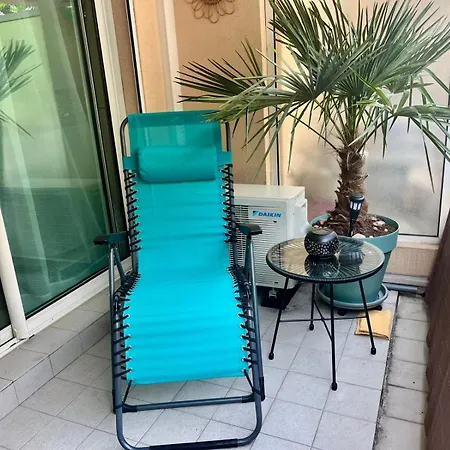 Joli T2 Piscine Sur Le Toit Daire Antibes